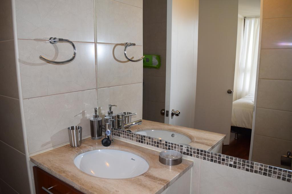 Sys Suites Lord Cochrane 산티아고 외부 사진